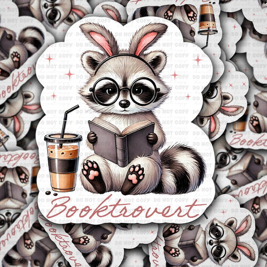 Booktrovert sticker